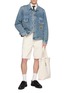 模特儿示范图 - 点击放大 - LEVI'S - X World Cup Standard 478 Denim Baggy Shorts