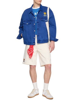 模特儿示范图 - 点击放大 - LEVI'S - X World Cup Standard Denim Tote Bag