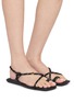 模特儿示范图 - 点击放大 - FLOWZE SHOES - FLÒ SQUARE Leather Sandals