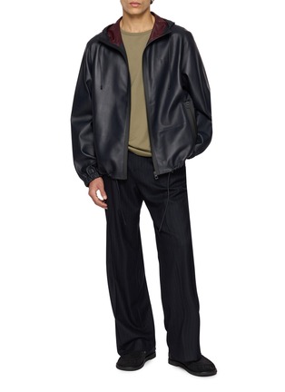 模特儿示范图 - 点击放大 - LOEWE - Contrast Hood Leather Jacket