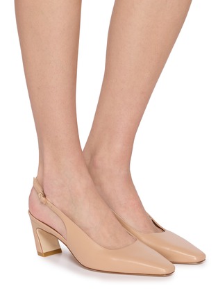 模特儿示范图 - 点击放大 - STUART WEITZMAN - 50 Stassi Slingback Leather Pumps