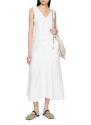 模特儿示范图 - 点击放大 - EDITION - Layered Waist Linen Midi Dress