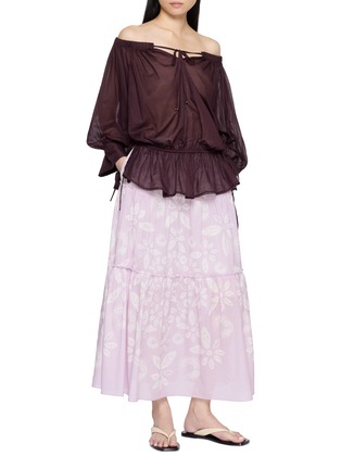 模特儿示范图 - 点击放大 - EDITION - Off Shoulder Blouse