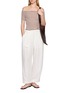 模特儿示范图 - 点击放大 - EDITION - Striped Off Shoulder Knitted Top