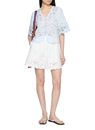 模特儿示范图 - 点击放大 - EDITION - Floral Embroidered Top