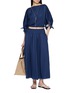 模特儿示范图 - 点击放大 - EDITION - Boat Neck Off Shoulder Blouse