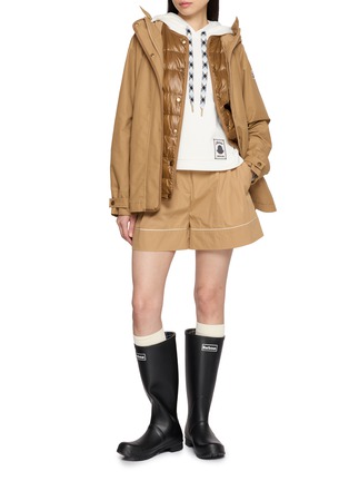 模特儿示范图 - 点击放大 - MONCLER - 褶裥拼色滚边松紧腰短裤