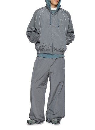 模特儿示范图 - 点击放大 - BALENCIAGA - Piping Detail Tracksuit Jacket