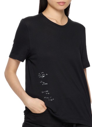  - ANN DEMEULEMEESTER - FANIE 手写标语印花纯棉 T 恤