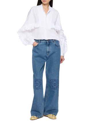 模特儿示范图 - 点击放大 - BOURRIENNE PARIS X - Ruffled Officer Collar Shirt