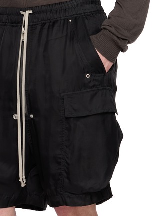  - RICK OWENS - Cargobela Exposed Zip Technical Shorts