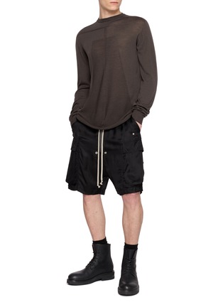 模特儿示范图 - 点击放大 - RICK OWENS - Cargobela Exposed Zip Technical Shorts
