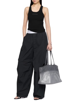 模特儿示范图 - 点击放大 - ALEXANDERWANG - LOGO 织标罗纹工字背心