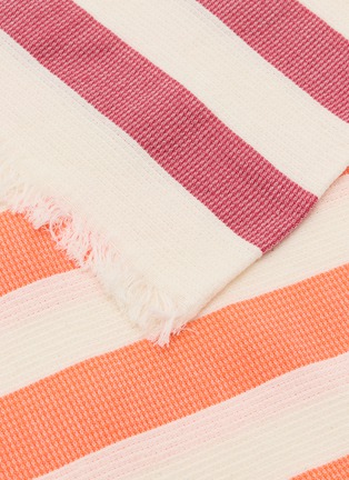 细节 –点击放大 - AUX BAINS FRANÇAIS - Cotton Beach towel — Amande