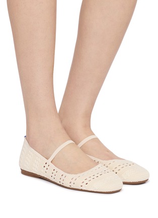 模特儿示范图 - 点击放大 - ROTHY'S - Max Square Knit Mary Janes