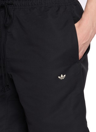  - ADIDAS - X Song for the Mute ADI007 三条纹抽绳短裤