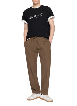 模特儿示范图 - 点击放大 - MM6 MAISON MARGIELA - 抽绳腰头直筒长裤