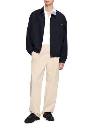 模特儿示范图 - 点击放大 - PRADA - 条纹短袖 POLO 衫