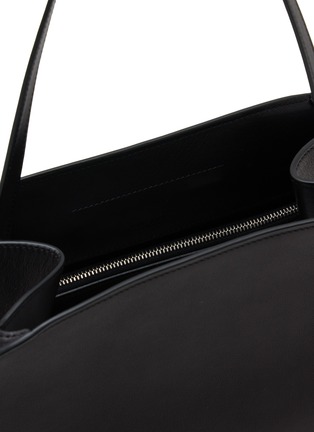 细节 - 点击放大 - THE ROW - Peggy Leather Clutch Bag