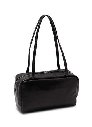 模特儿示范图 - 点击放大 - THE ROW - Astra Leather Bowling Bag
