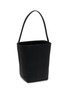 模特儿示范图 - 点击放大 - THE ROW - Medium Park Leather Tote Bag