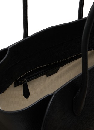 细节 - 点击放大 - THE ROW - Marlo 14 Grained Leather Tote Bag