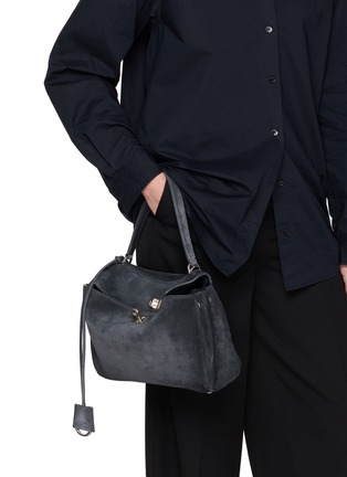 模特儿示范图 - 点击放大 - BALENCIAGA - Small Rodeo Waxed Suede Leather Bag
