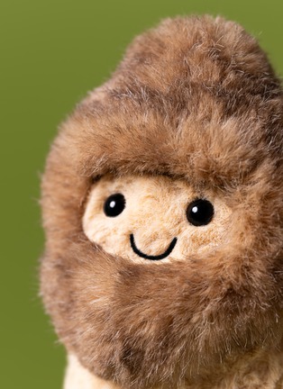  - JELLYCAT - Amuseables Peanut Yeti Outfit