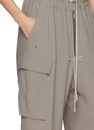  - RICK OWENS - Pantaloni Cargobelas Pants