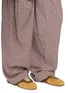 模特儿示范图 - 点击放大 - DRIES VAN NOTEN - Slim Suede Leather Men's Sneakers