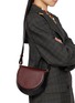 正面 -点击放大 - DRIES VAN NOTEN - Small Leather Crossbody Flap Bag