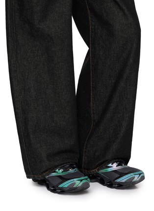 模特儿示范图 - 点击放大 - MIZUNO - Wave Prophecy LS Lenticular Men's Sneakers