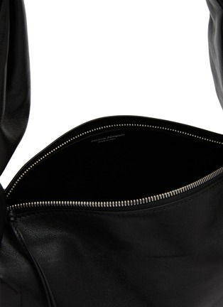 细节 - 点击放大 - MAISON MARGIELA - Medium East West Leather Box Shoulder Bags