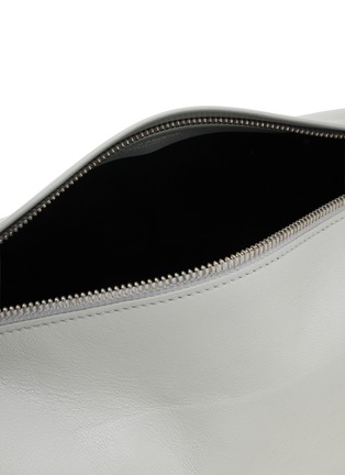 细节 - 点击放大 - MAISON MARGIELA - Medium East West Leather Box Bag