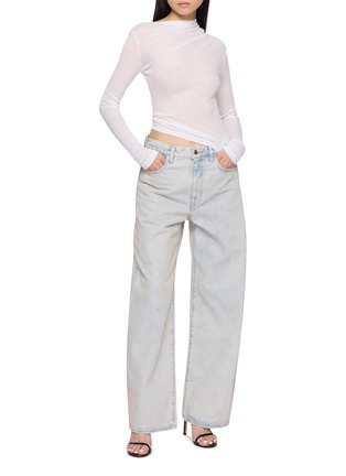 模特儿示范图 - 点击放大 - HELMUT LANG - Sheer Twist Mock Neck Top