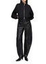 模特儿示范图 - 点击放大 - HELMUT LANG - Cropped Gabardine Bomber Jacket