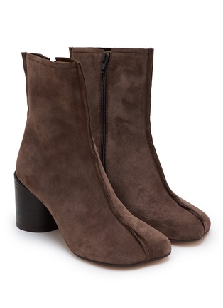 模特儿示范图 - 点击放大 - MM6 MAISON MARGIELA - 70 Anatomic Stitch Toe Suede Ankle Boots