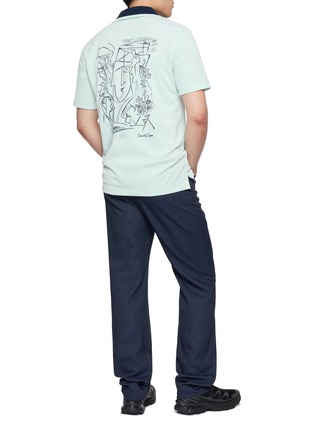 模特儿示范图 - 点击放大 - SOUTHCAPE - Back Print Artwork Polo Shirt