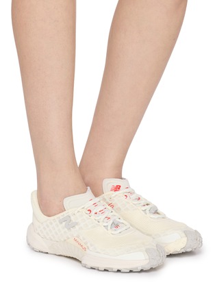 模特儿示范图 - 点击放大 - NEW BALANCE - Minimus Trail Low Top Women's Sneakers