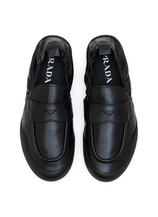 模特儿示范图 - 点击放大 - PRADA - 一脚蹬皮革乐福鞋