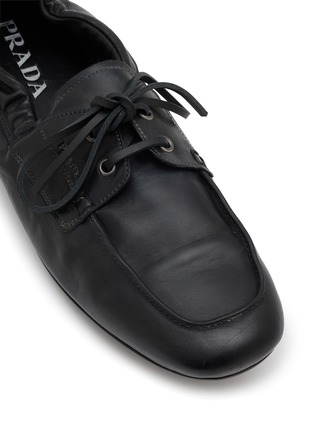 细节 - 点击放大 - PRADA - VITELLO 1 系带皮鞋