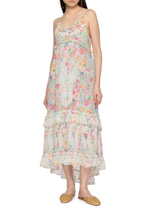 模特儿示范图 - 点击放大 - FARM RIO - Rendeira Ruffle Floral Maxi Dress