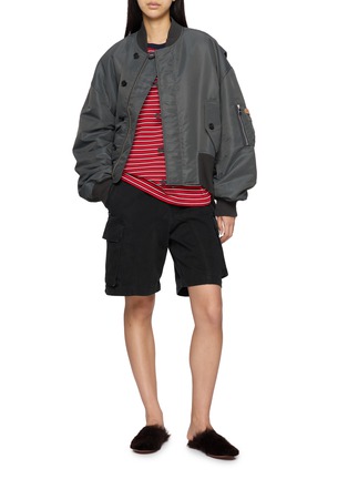 模特儿示范图 - 点击放大 - JW ANDERSON - Oversized Tipped Hem Bomber Jacket