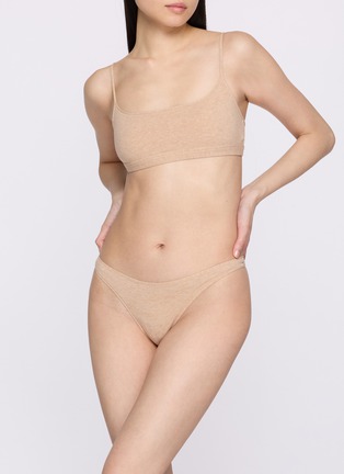 模特儿示范图 - 点击放大 - SKIMS - EVERYDAY COTTON 丁字裤
