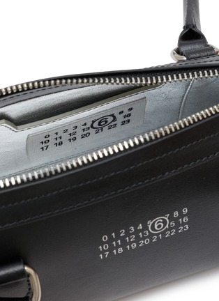 细节 - 点击放大 - MM6 MAISON MARGIELA - Mini Bauletto Leather Shoulder Bag