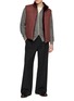 模特儿示范图 - 点击放大 - FABIO GAVAZZI - Padded Reversible Cashmere Mink Vest