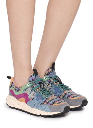 模特儿示范图 - 点击放大 - FLOWER MOUNTAIN - Yamano 3 Unisex Sneakers
