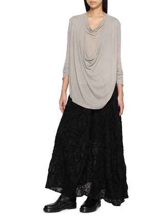 模特儿示范图 - 点击放大 - MARC LE BIHAN - Long Sleeve Draped Front Top