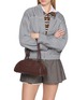 模特儿示范图 - 点击放大 - MIU MIU - Medium Beau Bowling Leather Shoulder Bag