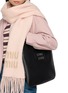 模特儿示范图 - 点击放大 - MIU MIU - Regular Ivy Leather Tote Bag